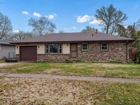 3819 Pleasant Valley Blvd, Rockford, IL 61114