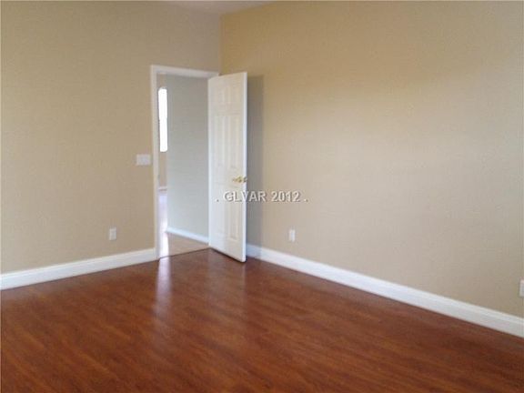 4th image of 265 Paloma Vista St