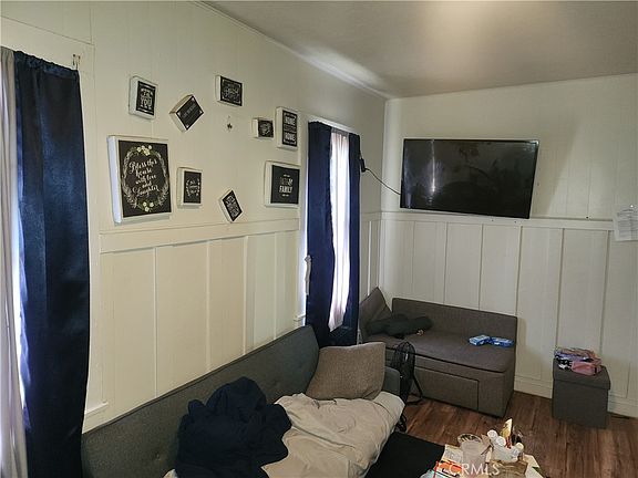 5th image of 2235 Wilcox Ave