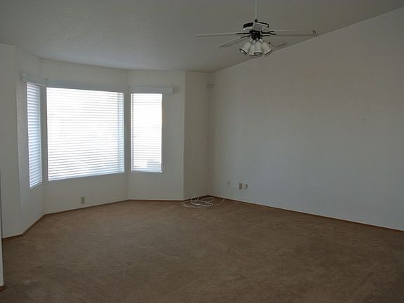 3rd image of 6513 E Mission St