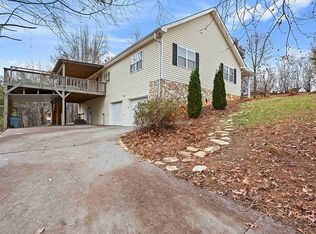 381 Sugar Ridge Dr, Ellijay, GA 30536