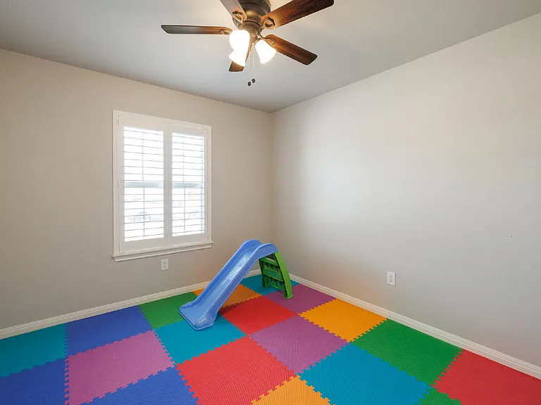 1839 Sweetwater Ln — Photo 16