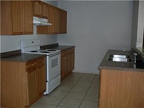 2nd image of 3124 Francis Dr