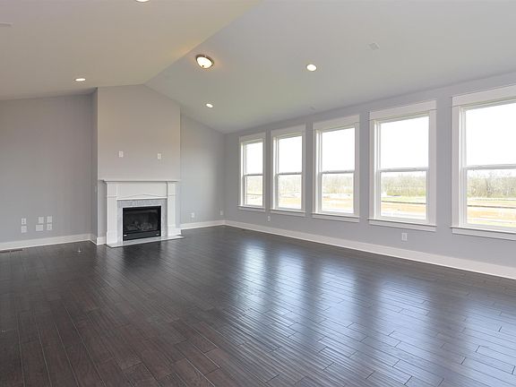 5th image of 224 Bradfield Dr Lot 224