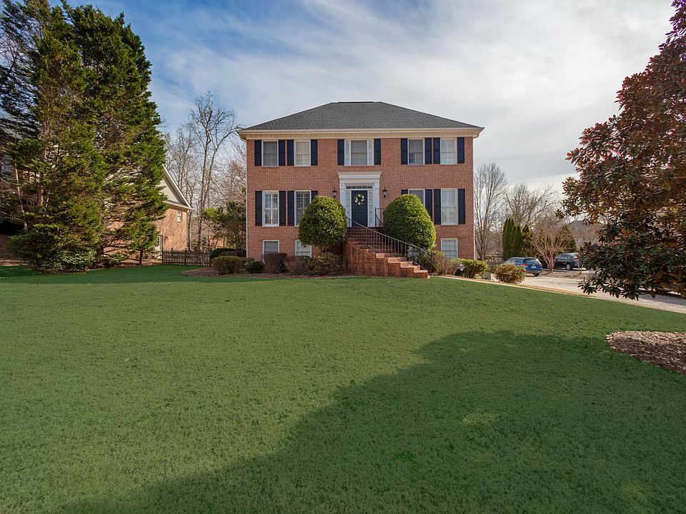 2nd image of 1425 Shade Tree Way