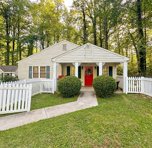 1803 Timberlake Dr — Photo 1