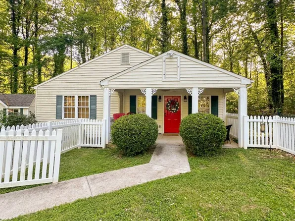 1803 Timberlake Dr, Lynchburg, VA 24502