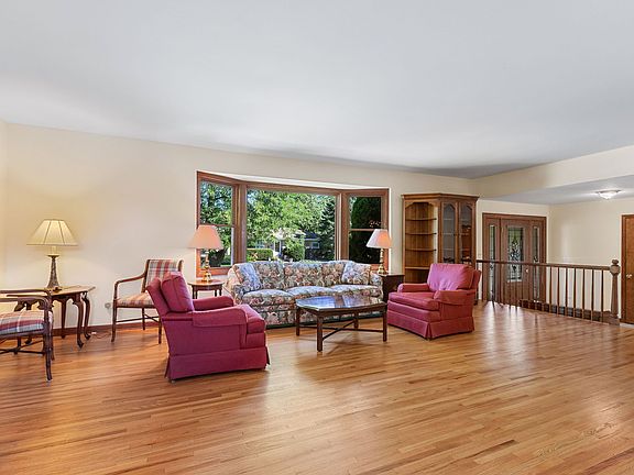 5th image of 8657 W 145th St