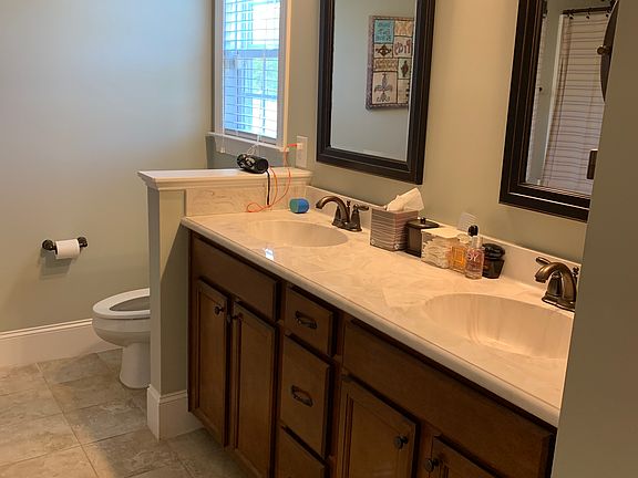 5th image of 3401-A Ellsworth Dr