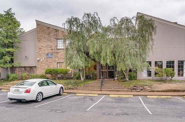 1st image of 815 Merrywood Gln APT 4