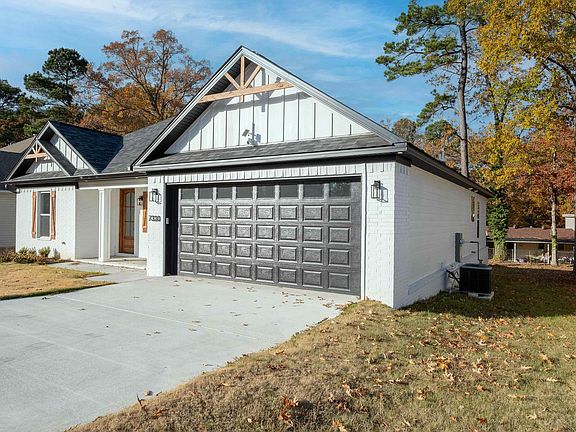 4th image of 7320 Royal Oaks Dr
