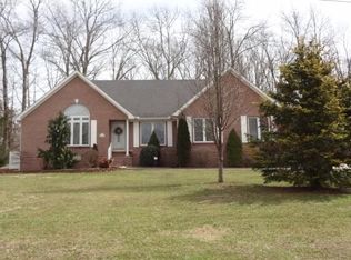 225 Dove Dr, Crossville, TN 38555