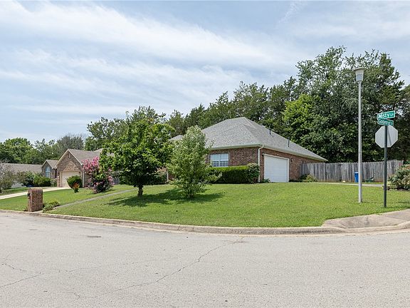 4th image of 1781 N Misty Ln