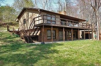 3rd image of 1186 Barnhill Ln
