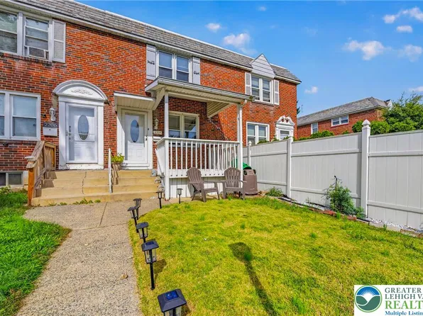 2204 Baker Dr, Allentown, PA 18103