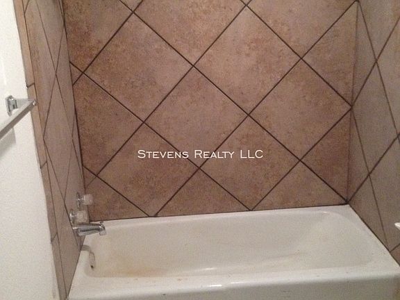 3rd image of 2110 NW Lindy Ave APT A213
