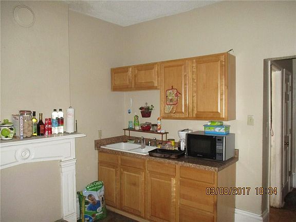 4th image of 1200-02 Mazant St