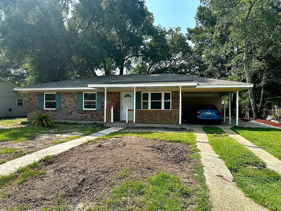 2408 Middlecoff Dr
