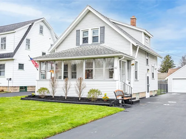42 Simmons St, Rochester, NY 14606