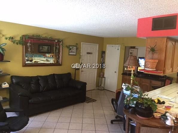 2nd image of 4261 Sanderling Cir Unit 323