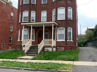 23 Putnam Hts, Hartford, CT 06106
