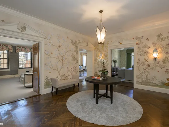 770 Park Avenue 8D image 3 of 14