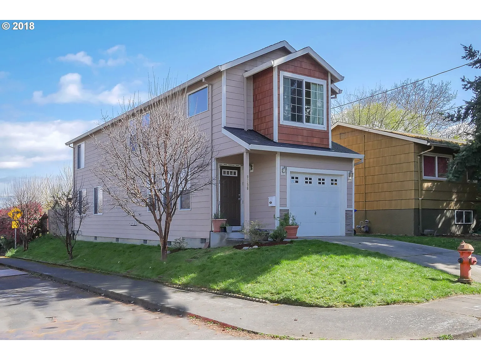 9256 N Chase Ave photo 1