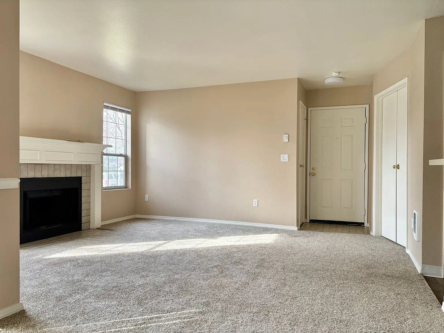 Overlook Pointe Apartments — Photo 4