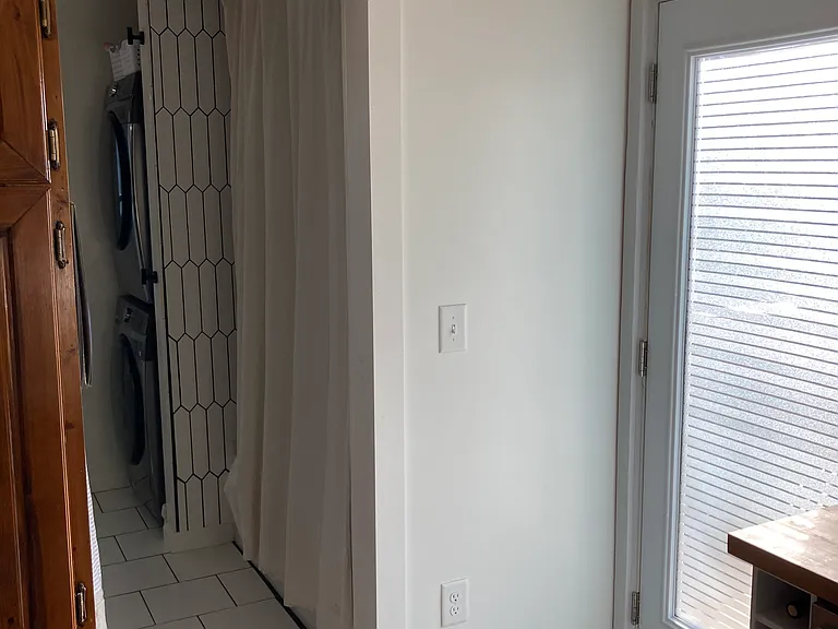 609 N Maple St — Photo 6
