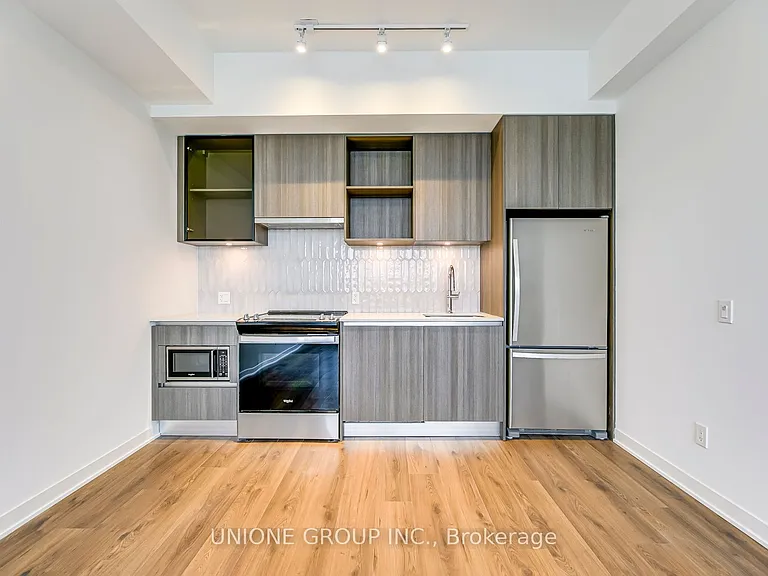405 Dundas St W #336 — Photo 6