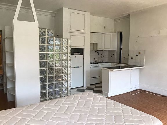 3rd image of 2368 A C Powell Blvd APT 3F