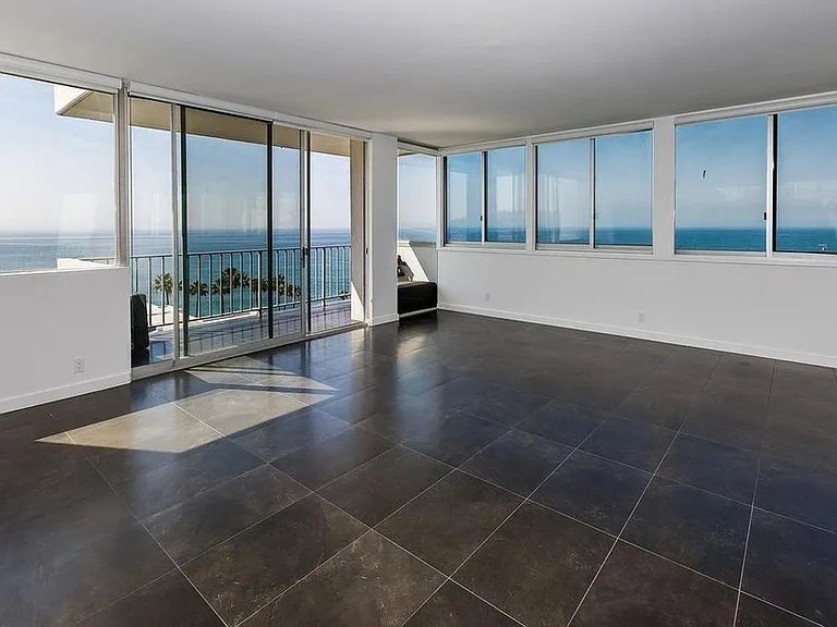 17350 W Sunset Blvd — Photo 2