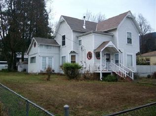 830 Iowa St, Ashland, OR 97520