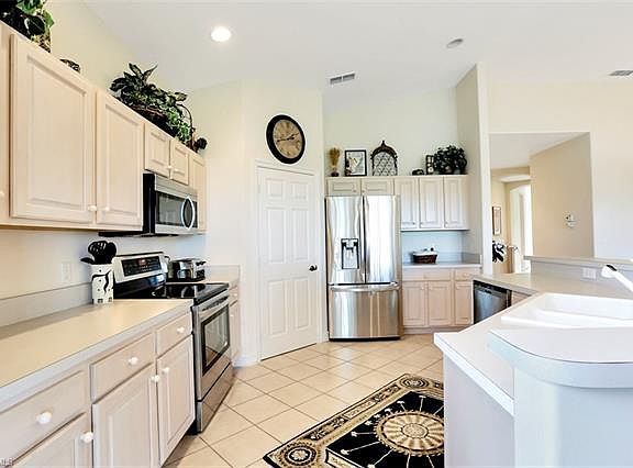 3rd image of 21330 Pelican Sound Dr Unit 202