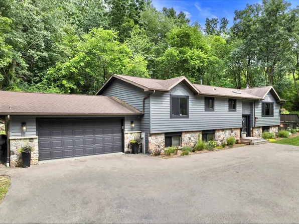 N5921 Ziebell Rd, Jefferson, WI 53549
