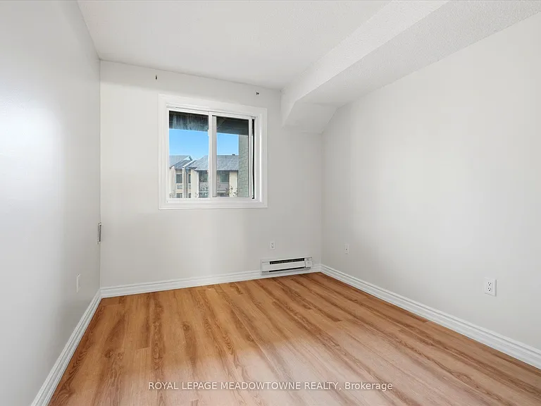 3835 Lake Shore Blvd W #207 — Photo 11