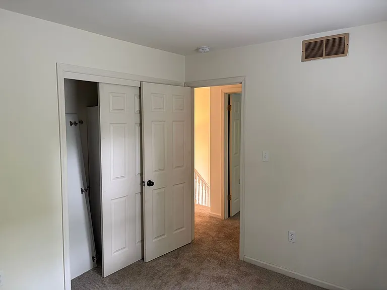 555 Upland St — Photo 29