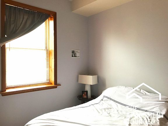 4th image of 1465 W Chicago Ave APT 3