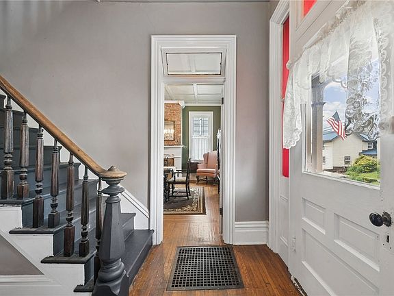 5th image of 426 Point St
