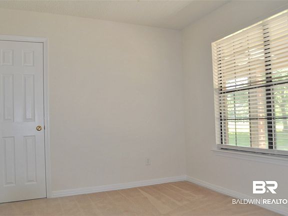 4th image of 5240 Dogwood Trl