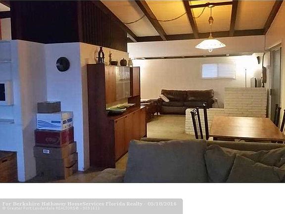 2nd image of 2423 Cat Cay Ln