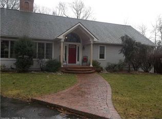 11 Velgouse Rd, Oakdale, CT 06370