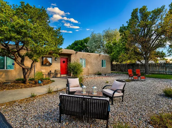 1117 Gusdorf, Taos, NM 87571