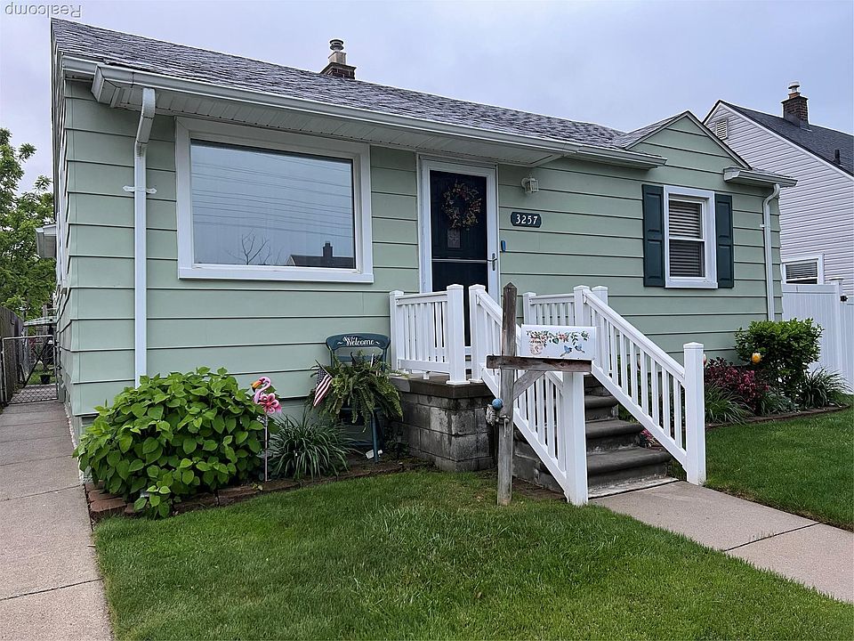 1st image of 3257 John R St