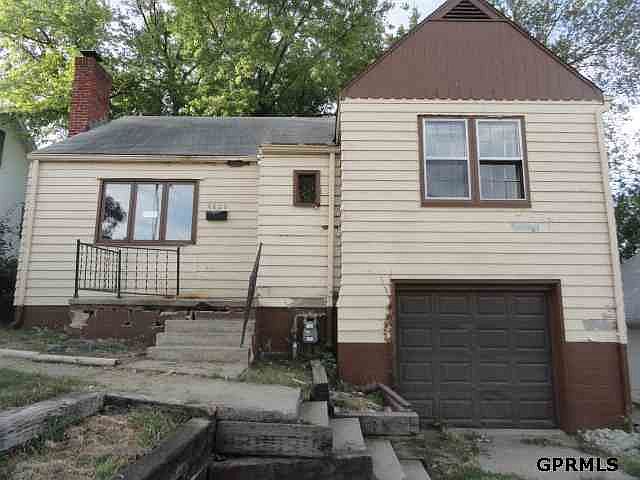 1st image of 4805 Spencer St