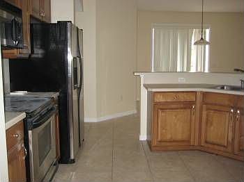 3rd image of 4325 SE 106th St