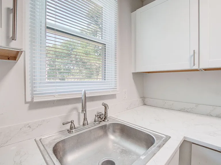 7221 Patricia Dr — Photo 14