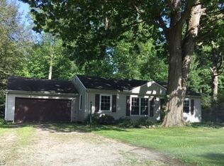 5065 Bradley Rd, Westlake, OH 44145
