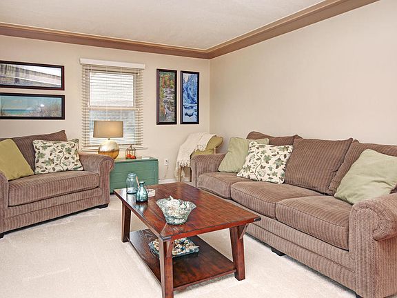 5th image of 1739 Waukazoo Dr