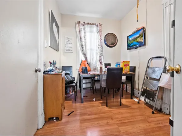 48 Vansiclen Avenue image 19 of 27